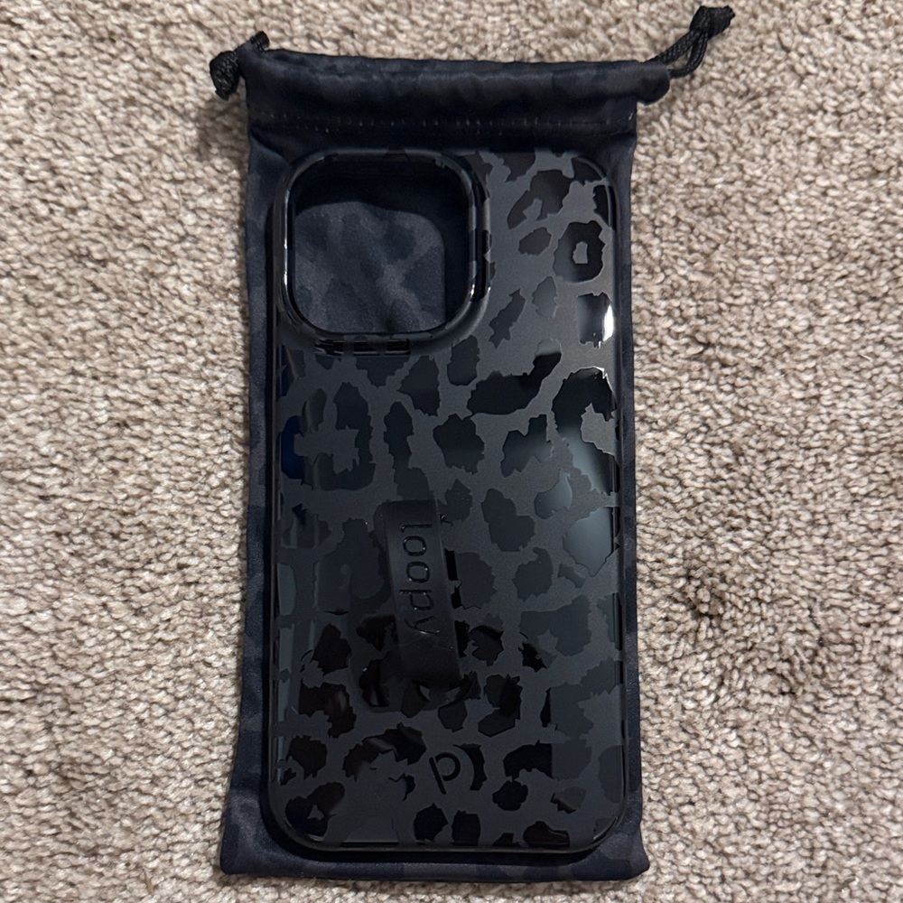 Loopy Black Leopard Phone Case iPhone 14 Pro Max